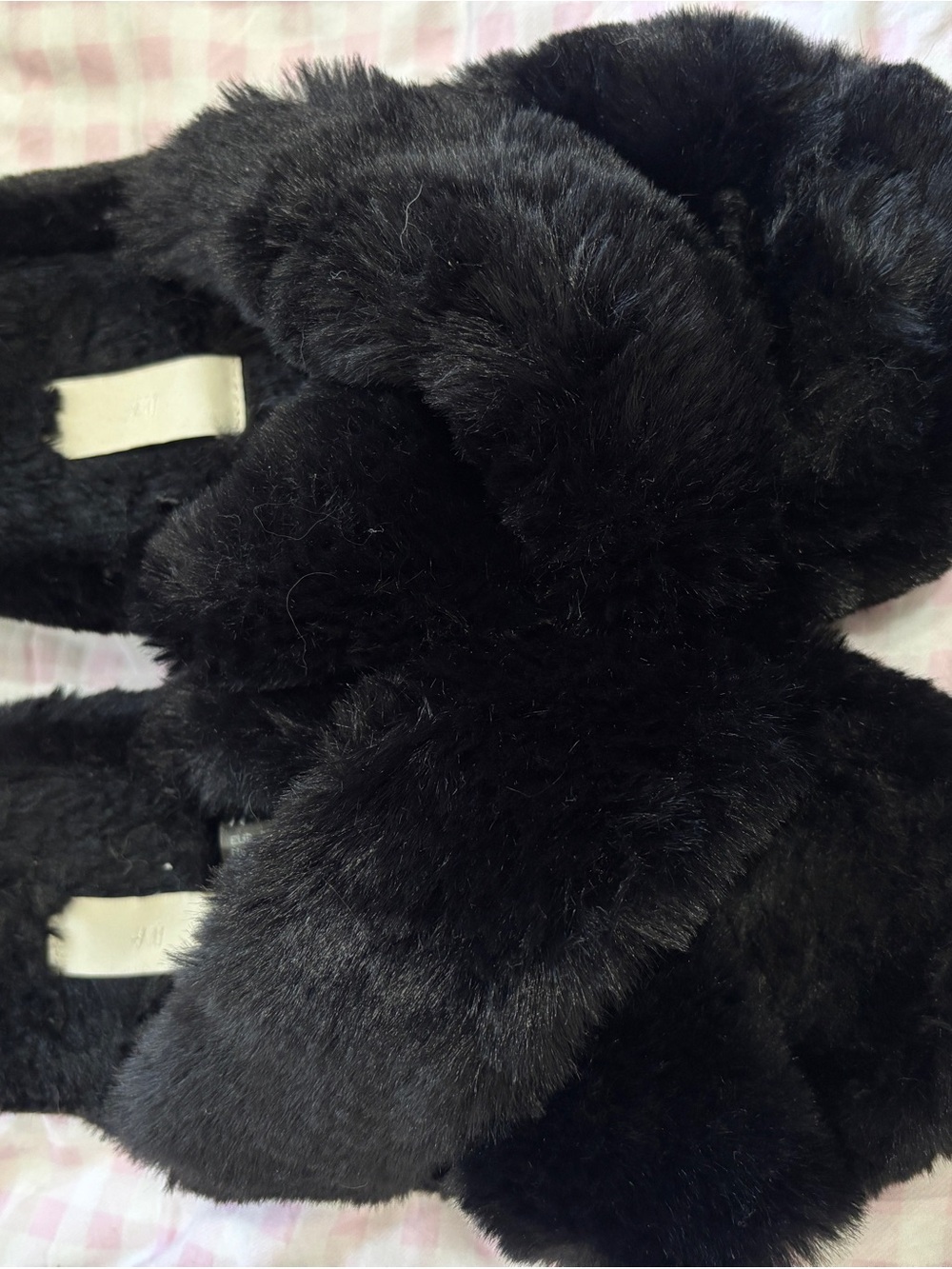H&M Black Faux Fur slippers - size 7